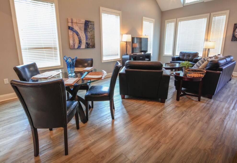 Luxury 2 Bedroom Townhouse #3 Lake Charles Exterior photo